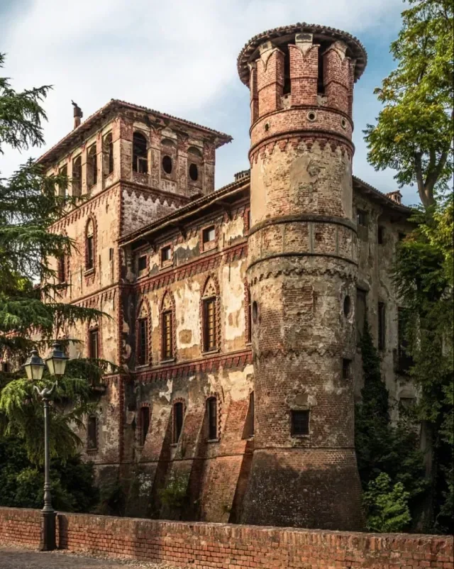 İtalya'nın Alessandria ve Asti illerindeki tarihi İtalyan bahçeleri.