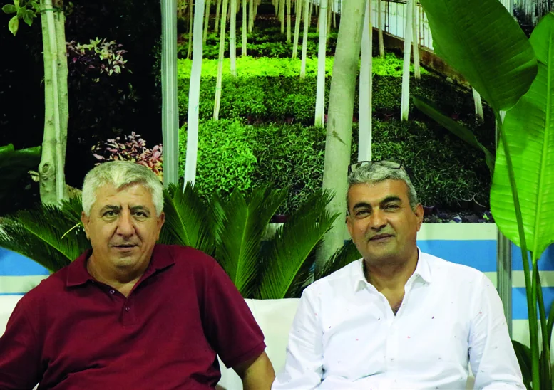 Antalya Floraexpo'da Orhan Çelik ve Hüseyin Eroğlu peyzaj bitkileri fuarında.